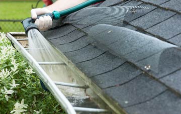 Stragglethorpe gutter cleaning costs