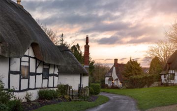 is Stragglethorpe thatch roofing popular